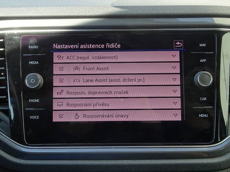 Volkswagen T-Roc (2021) 1,5 TSi /110kW Sport DSG - fotka 15 z 27