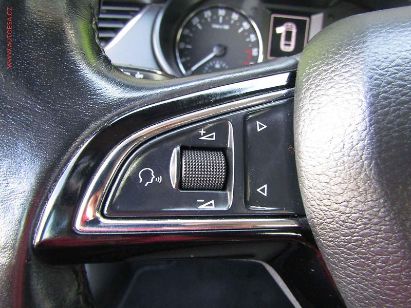 Škoda Octavia (2016) 1.6 TDi, Style, +kola - fotka 13 z 20