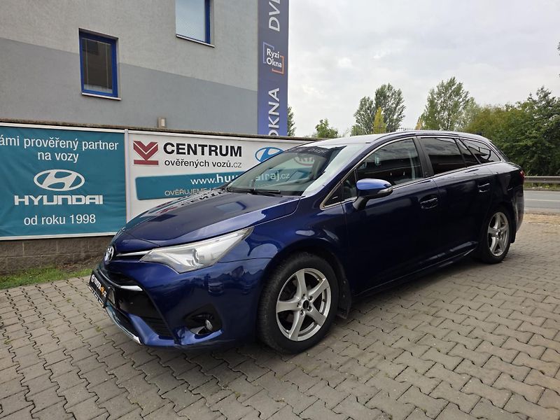Toyota Avensis (2018) 1.8AUT.KLIMA-2.maj.PRAV.SERVIS - fotka 8 z 19