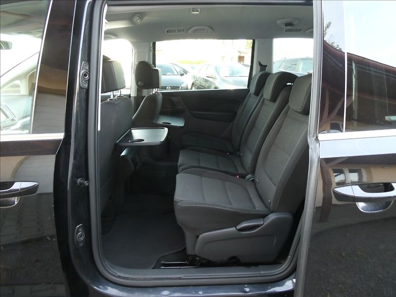 Volkswagen Sharan 2,0 TDi 110kW 7.míst, serviska - fotka 20 z 44