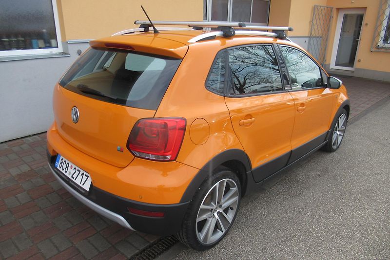 Volkswagen Polo CROSS 1.2i AUT.KLIMA SADA KOL - fotka 2 z 22