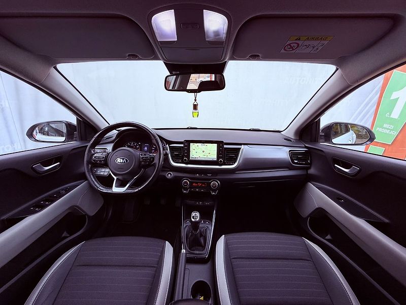 Kia Stonic 1.4 Exclusive, Serviska, TOP - fotka 16 z 29