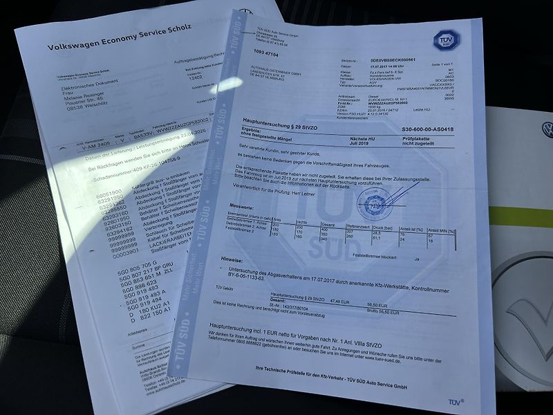 Volkswagen Golf (2016) 1.6 TDi 81 KW servisní kniha - fotka 41 z 41