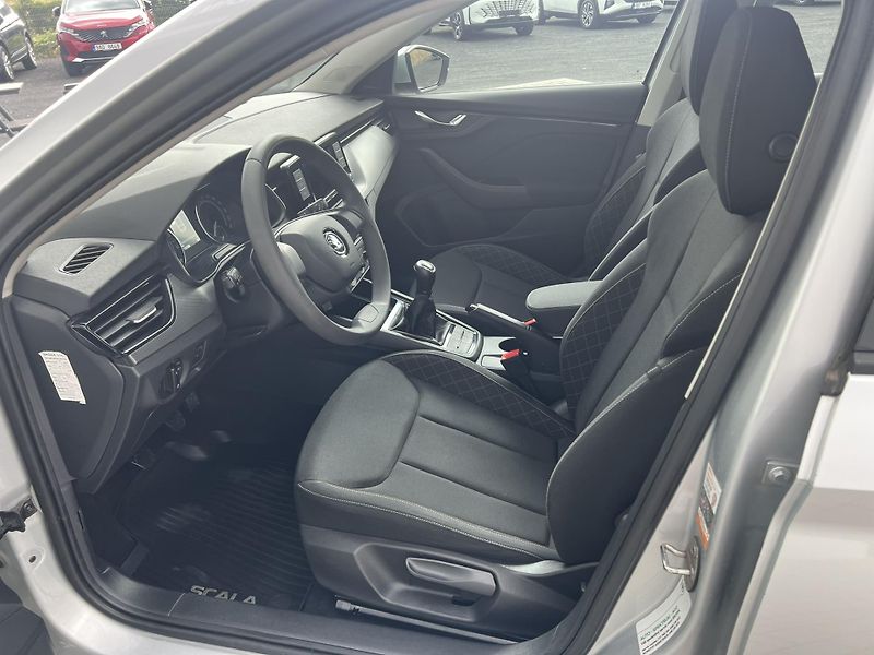 Škoda Scala (2023) 1.0 TSI 70KW ČR NOVÉ 1.MAJITEL - fotka 7 z 18