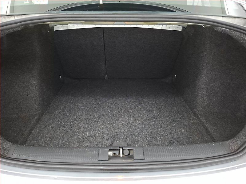 Škoda Fabia (2007) 1.2 12V, nová STK, Klima - fotka 13 z 13