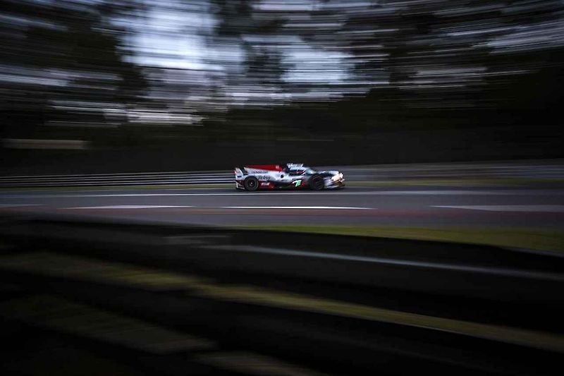 Letošní závod 24 hodin Le Mans objektivem českého fotografa Ondřeje Kroutila.