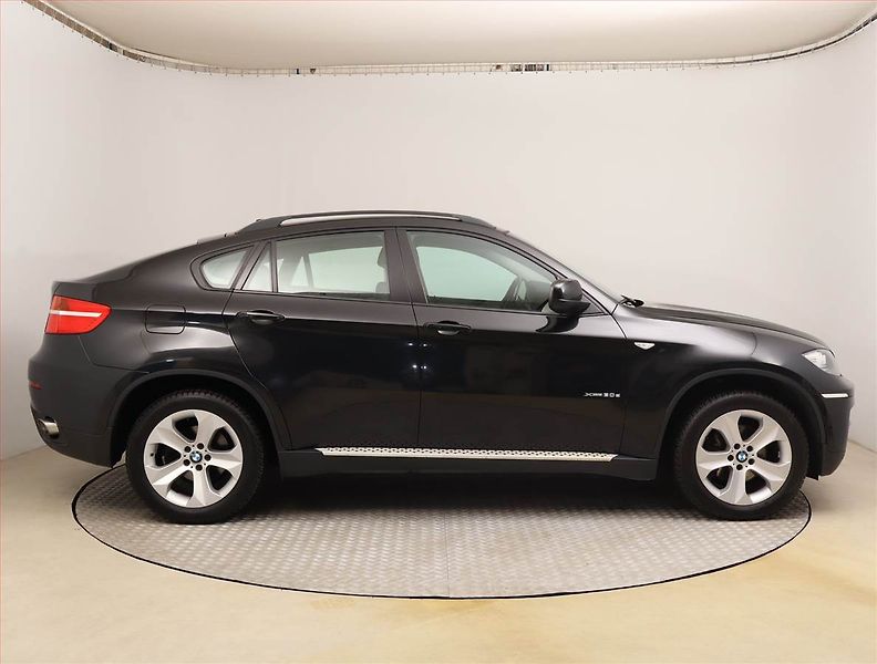 BMW X6 (2010) xDrive30d, 4X4, Automat, Kůže - fotka 6 z 24