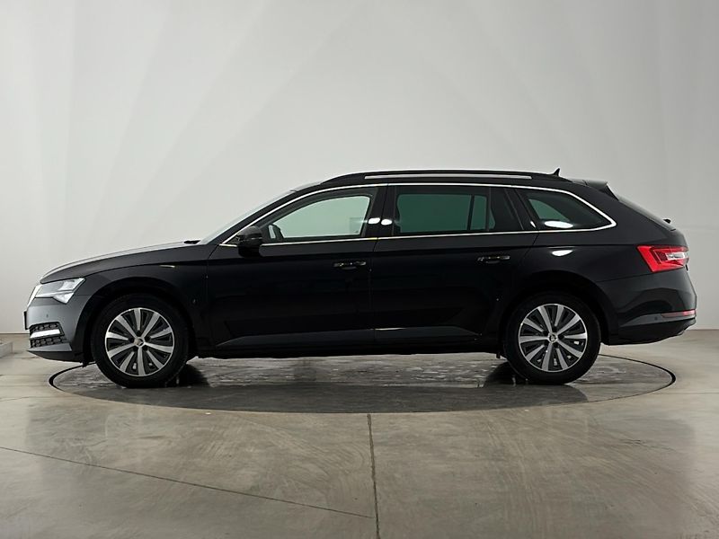 Škoda Superb Ambition DSG - fotka 3 z 28