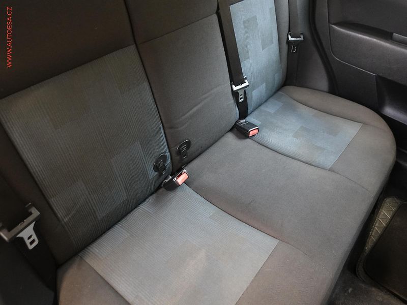 Ford Fiesta (2007) 1.3i, 2.maj,ČR, AC, STK2/28 - fotka 12 z 17