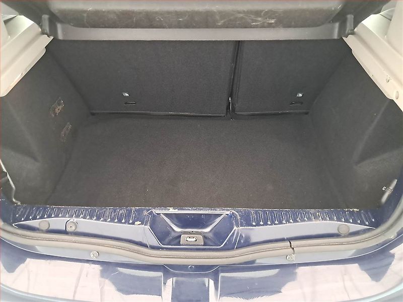 Dacia Sandero (2013) 1.2 16V, ČR,1.maj, nová STK - fotka 14 z 15