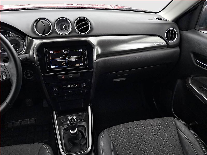 Suzuki Vitara (2019) 1.4 BoosterJet - fotka 8 z 19
