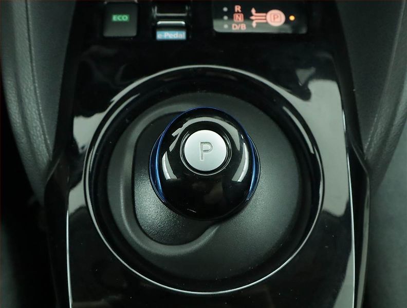Nissan Leaf (2019) 40 kWh, SoH 85%, Automat - fotka 13 z 18