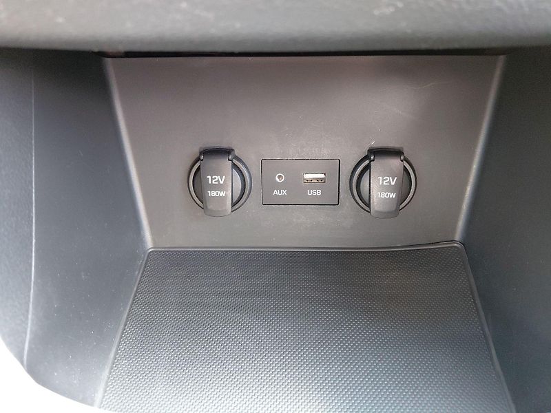 Hyundai i30 (2017) 1,6 CRDi 81 kW STYLE - fotka 23 z 24