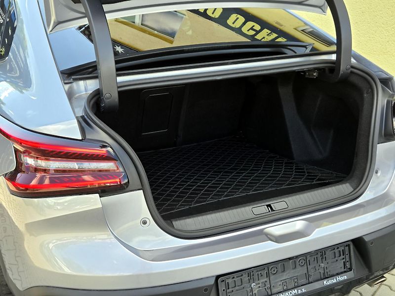 Citroën C4 X T Shine 96kW AT8 SERV.KN*      - fotka 11 z 42