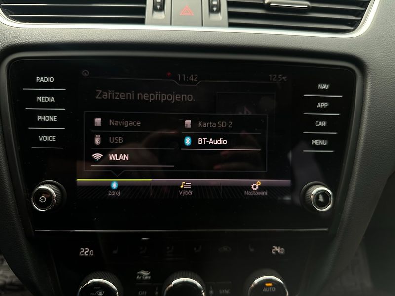 Škoda Octavia (2019) 1.5 TSi 110KW/1MAJ/ČR/Výhřev - fotka 37 z 40