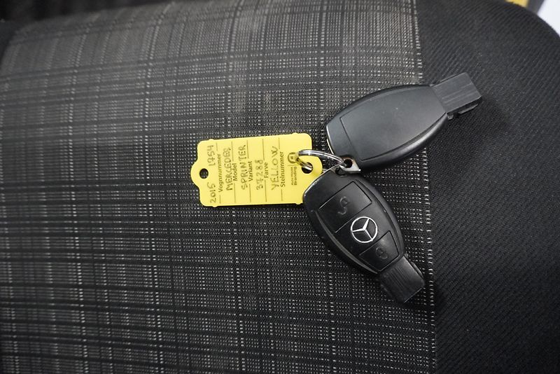 Mercedes-Benz Sprinter 316 2.2CDi-120kW 6 MÍST VALNÍK - fotka 26 z 26