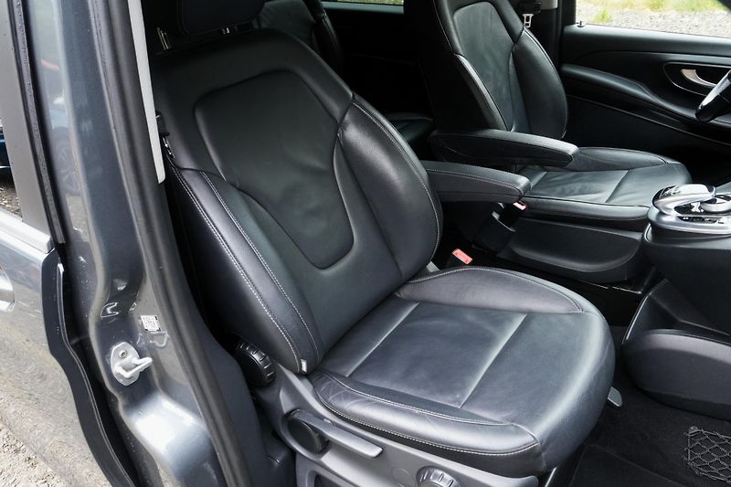 Mercedes-Benz Třídy V V250d XL 4Matic, ČR, 8 míst - fotka 31 z 32