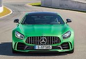 Mercedes-AMG GT R.