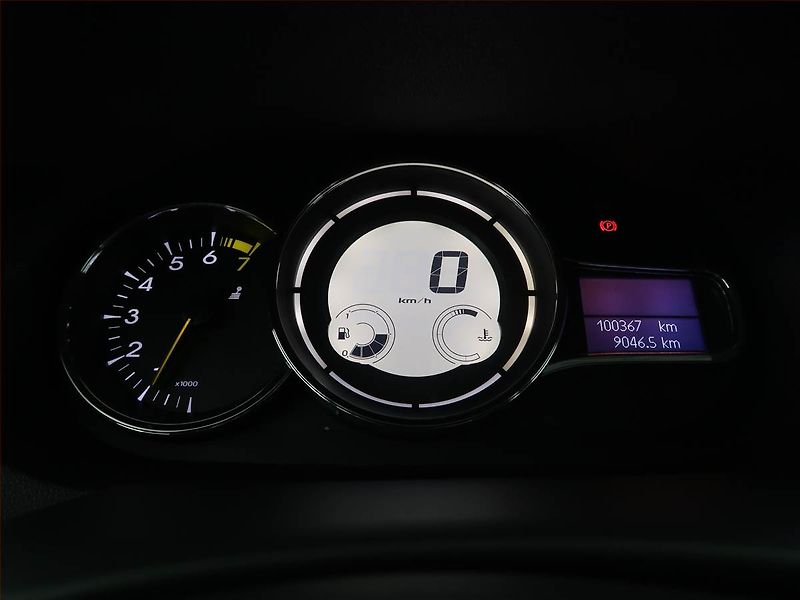 Renault Mégane (2014) Limited 1.6 16V, Tempomat - fotka 11 z 16