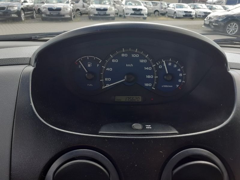 Chevrolet Spark (2008) 0.8 i - fotka 8 z 18