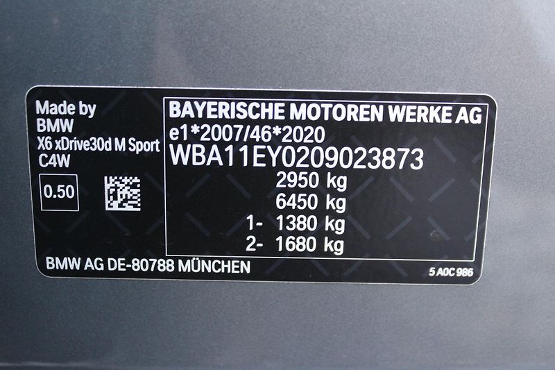 BMW X6 xDrive30d - fotka 23 z 27
