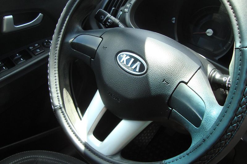 Kia Sportage (2010) 1.6 GDi, 99 kW,ČR,Servisní kn. - fotka 47 z 67