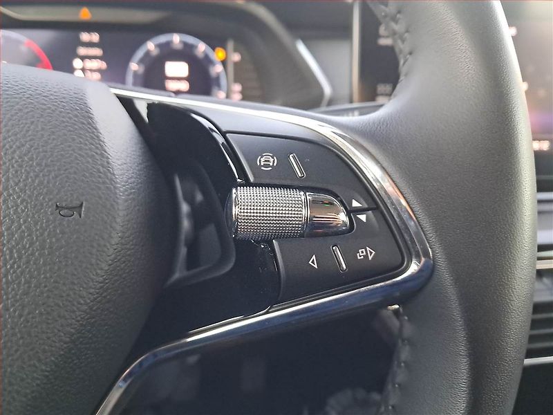 Škoda Octavia (2022) 2.0 TDI - fotka 16 z 18