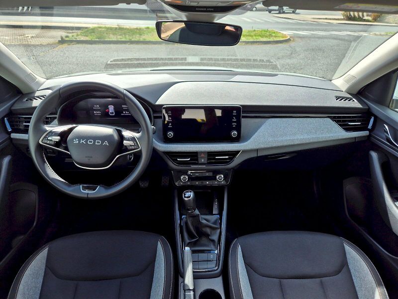 Škoda Scala (2025) Selection 1.0TSi 85kW 6°manuál - fotka 5 z 27