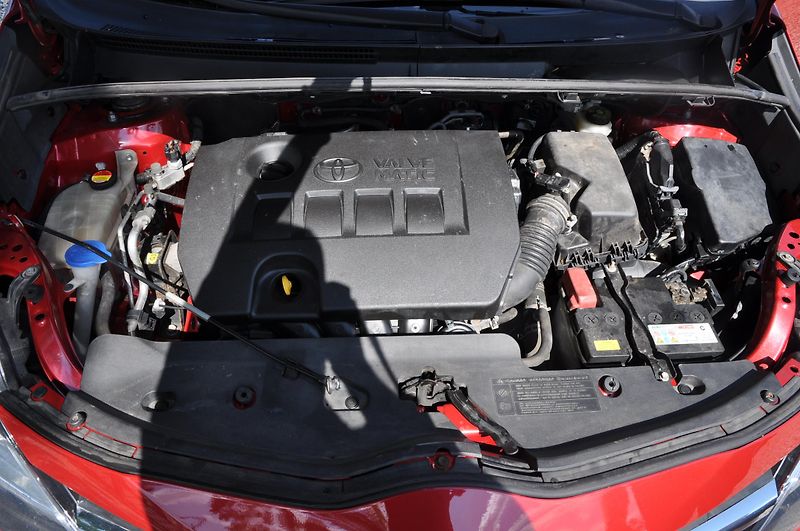 Toyota Verso 1.8 ValveMatic 108kW 7.míst - fotka 10 z 18