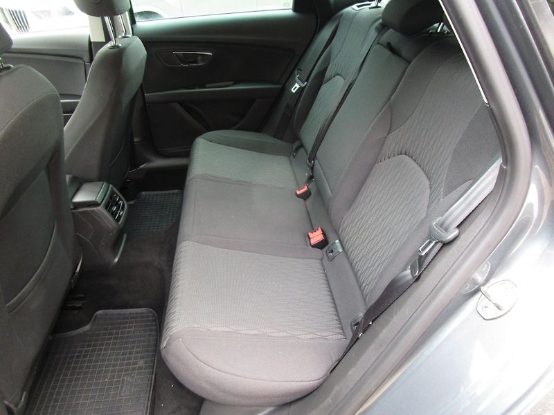 Seat Leon 1,2TSI-81KW-NOVÁ STK+ROZVODY - fotka 8 z 14