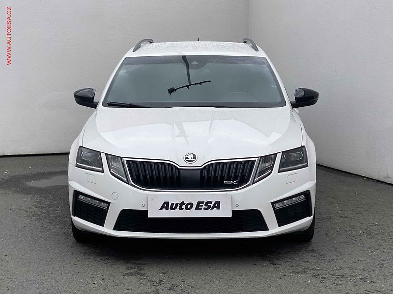 Škoda Octavia (2017) 2.0 TDI, RS, navi - fotka 2 z 17
