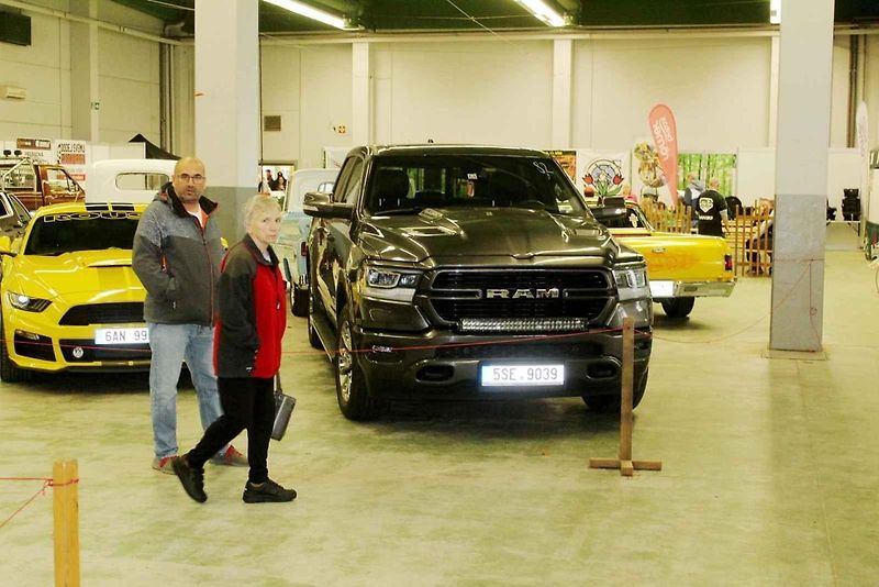 Autosalon Kola 2023 v Lysé v pátek 3. listopadu.