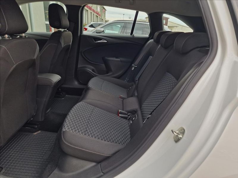 Opel Astra 1.5 CDTi 90kW Edition ST,1Maj - fotka 17 z 49