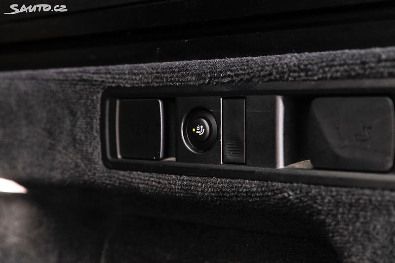 BMW X5 xDrive30d*servis*plná výbava - fotka 26 z 47
