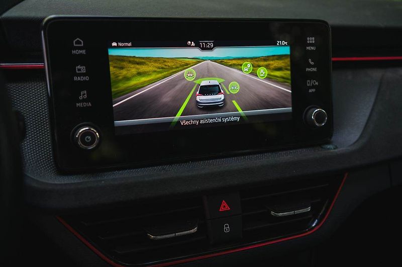 Škoda Scala (2025) 1.0 TSI, Drive - fotka 23 z 28