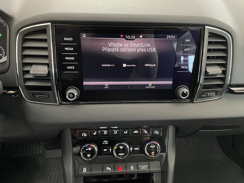 Škoda Karoq 2.0 TDi 4x4 DSG ČR NAVI ACC  - fotka 28 z 30