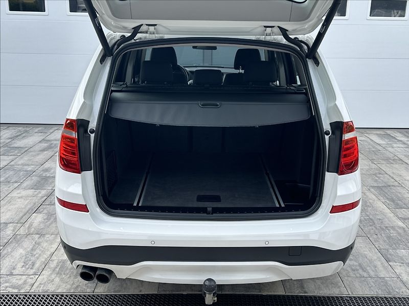 BMW X3 2,0 28i 245PS  Advantage A/T 4 - fotka 41 z 53