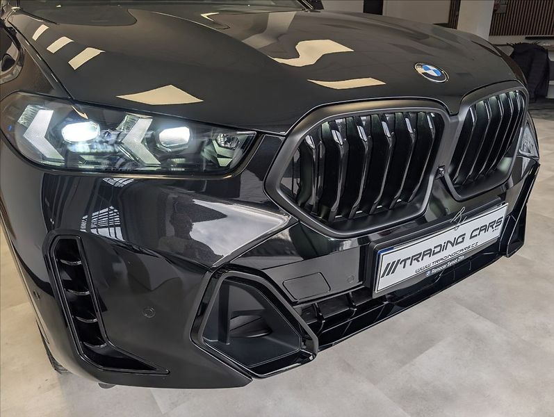 BMW X6 xDrive 30d M Sport - fotka 2 z 38