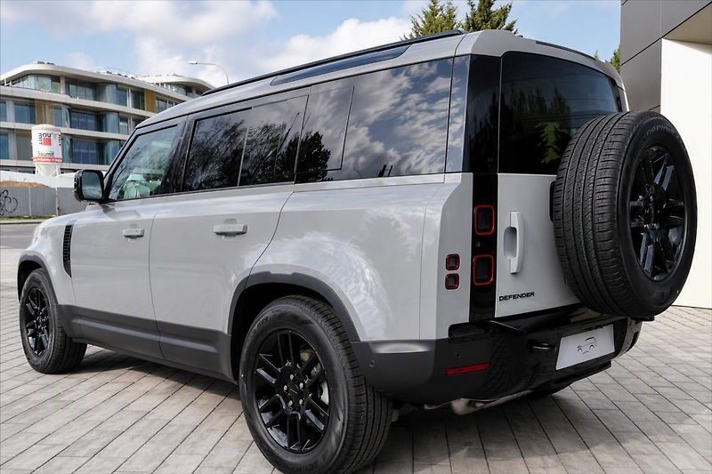 Land Rover Defender (2026) 110 D200 S - fotka 3 z 27