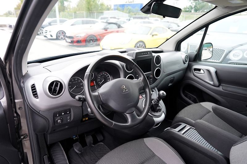 Peugeot Partner Tepee 1.6HDI Tepee OUTDOOR,120PS - fotka 23 z 38