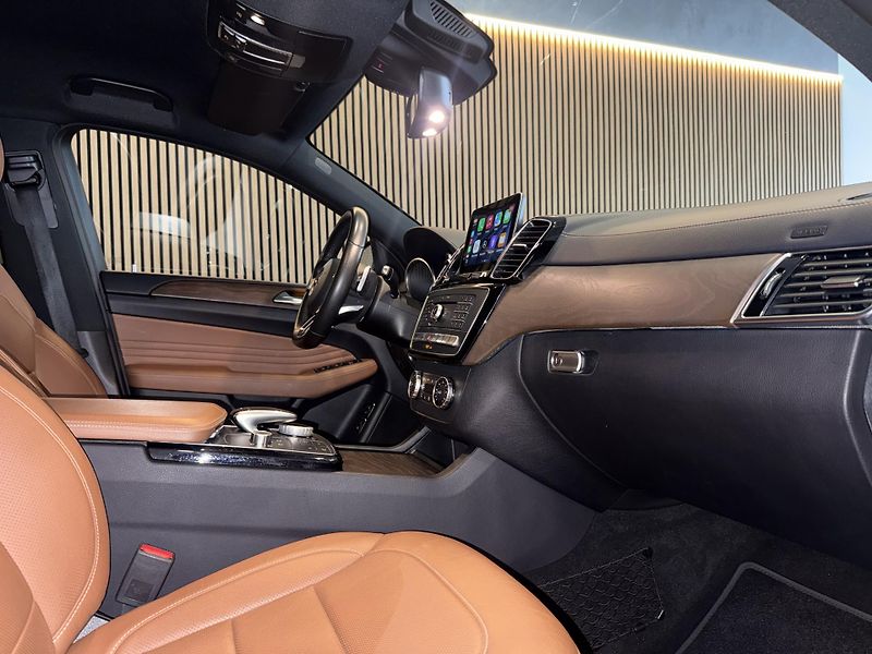 Mercedes-Benz GLE 43 AMG Coupé Tažné LED CarPlay - fotka 19 z 33