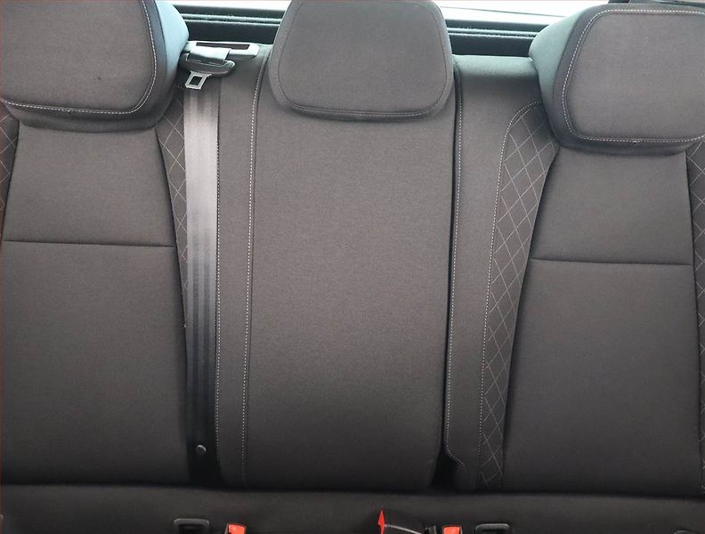 Škoda Karoq (2018) Style 1.0 TSI, Automat - fotka 10 z 22