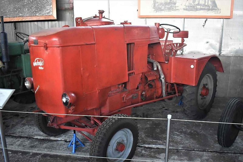 Traktory v Československu se začaly vyrábět zhruba před sto lety