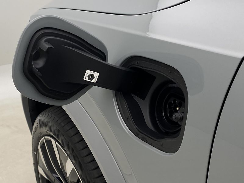 Volvo XC90 (2026) T8 AWD Plug-in BRIGHT ULTRA - fotka 19 z 75