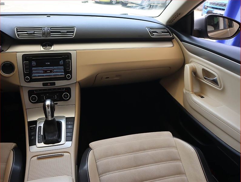 Volkswagen Passat CC (2012) 2.0 TDI, Automat, Xenony - fotka 8 z 19