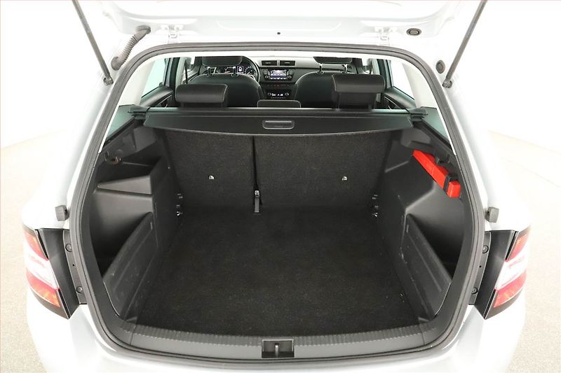 Škoda Fabia (2022) 1.0 TSI, Automat, Tempomat - fotka 9 z 12