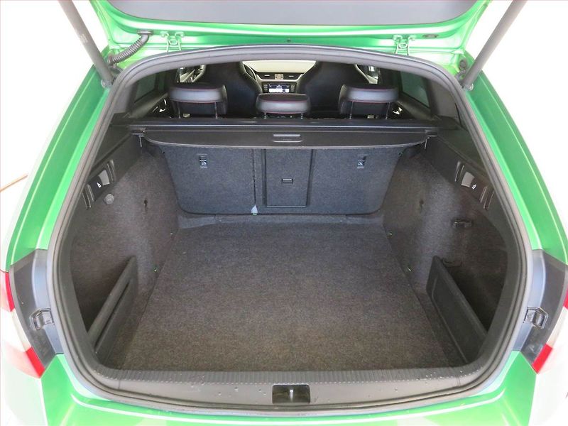 Škoda Octavia (2016) RS 2.0 TDI, Kůže, Navi - fotka 14 z 17