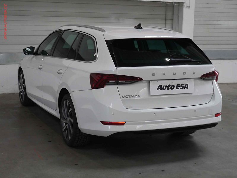 Škoda Octavia (2020) 2.0TDi, ČR, Style, DSG, LED - fotka 4 z 23