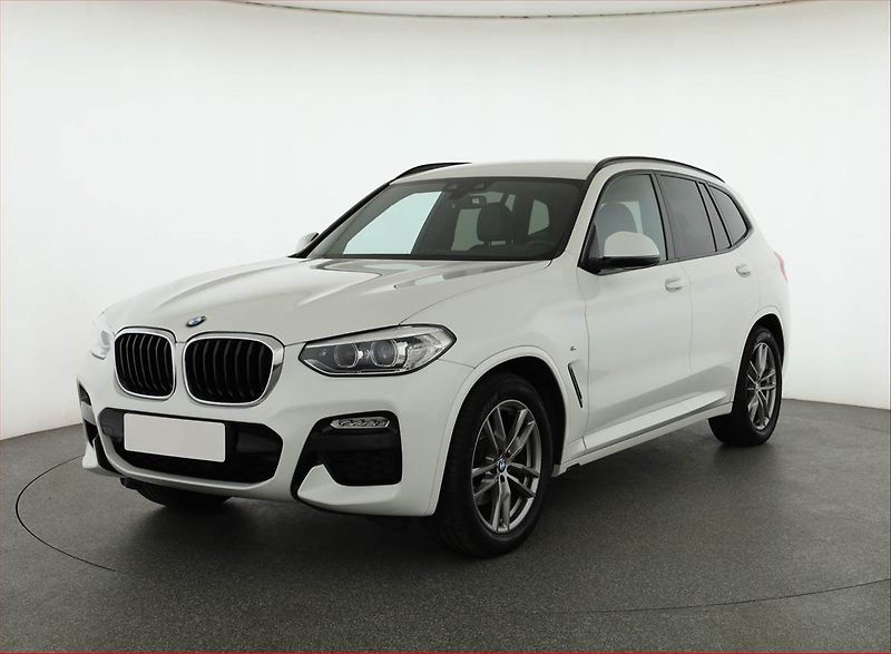 BMW X3 (2019) xDrive20d - fotka 2 z 18