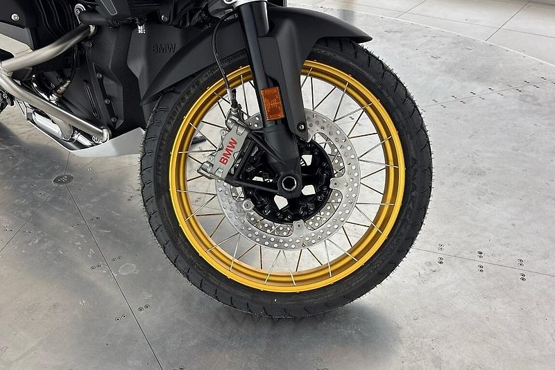 BMW R 1300 GS - fotka 8 z 13